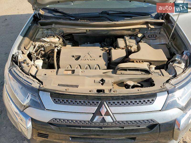 Позашляховик / Кросовер Mitsubishi Outlander 2020 в Кропивницькому фото 12 Позашляховик / Кросовер Mitsubishi Outlander 2020 в Кропивницькому
