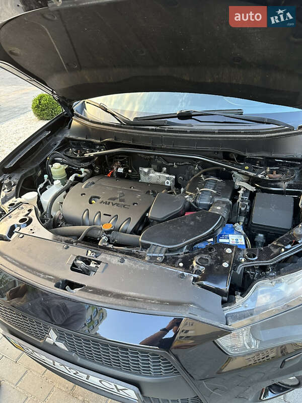 Позашляховик / Кросовер Mitsubishi Outlander 2011 в Львові фото 10 Позашляховик / Кросовер Mitsubishi Outlander 2011 в Львові