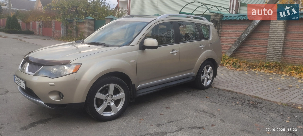 2010 Mitsubishi Outlander - мініатюра 27