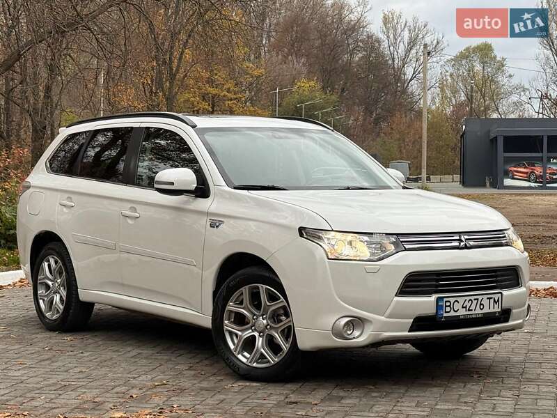 Внедорожник / Кроссовер Mitsubishi Outlander 2014 в Дрогобыче фото 5 Внедорожник / Кроссовер Mitsubishi Outlander 2014 в Дрогобыче