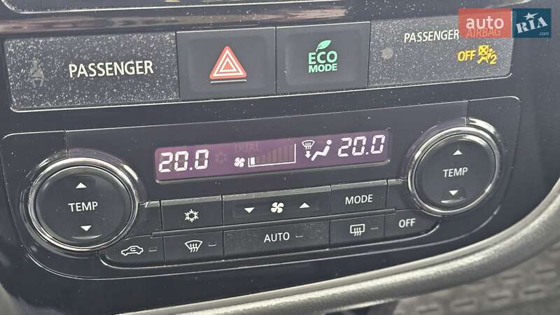 Внедорожник / Кроссовер Mitsubishi Outlander 2018 в Чернигове