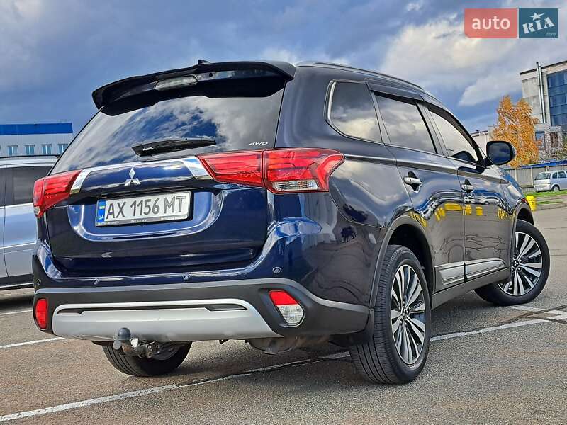 Внедорожник / Кроссовер Mitsubishi Outlander 2022 в Борисполе фото 4 Внедорожник / Кроссовер Mitsubishi Outlander 2022 в Борисполе