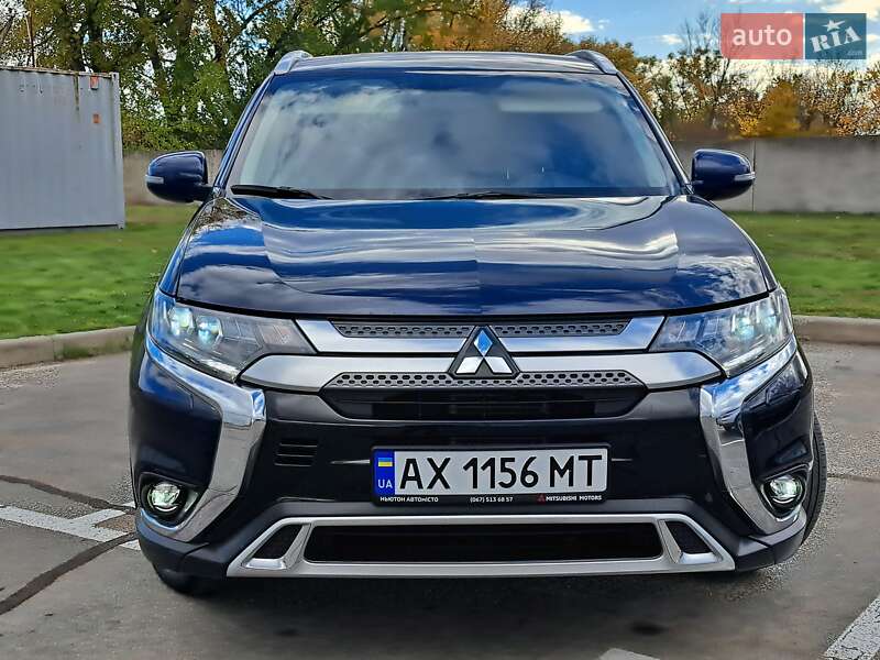 Внедорожник / Кроссовер Mitsubishi Outlander 2022 в Борисполе фото 5 Внедорожник / Кроссовер Mitsubishi Outlander 2022 в Борисполе