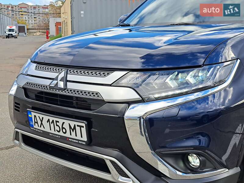 Внедорожник / Кроссовер Mitsubishi Outlander 2022 в Борисполе фото 14 Внедорожник / Кроссовер Mitsubishi Outlander 2022 в Борисполе