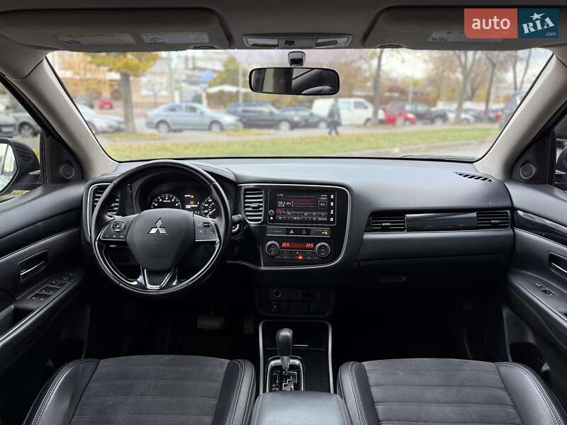 Позашляховик / Кросовер Mitsubishi Outlander 2019 в Києві фото 9 Позашляховик / Кросовер Mitsubishi Outlander 2019 в Києві