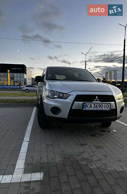 Внедорожник / Кроссовер Mitsubishi Outlander 2010 в Белой Церкви