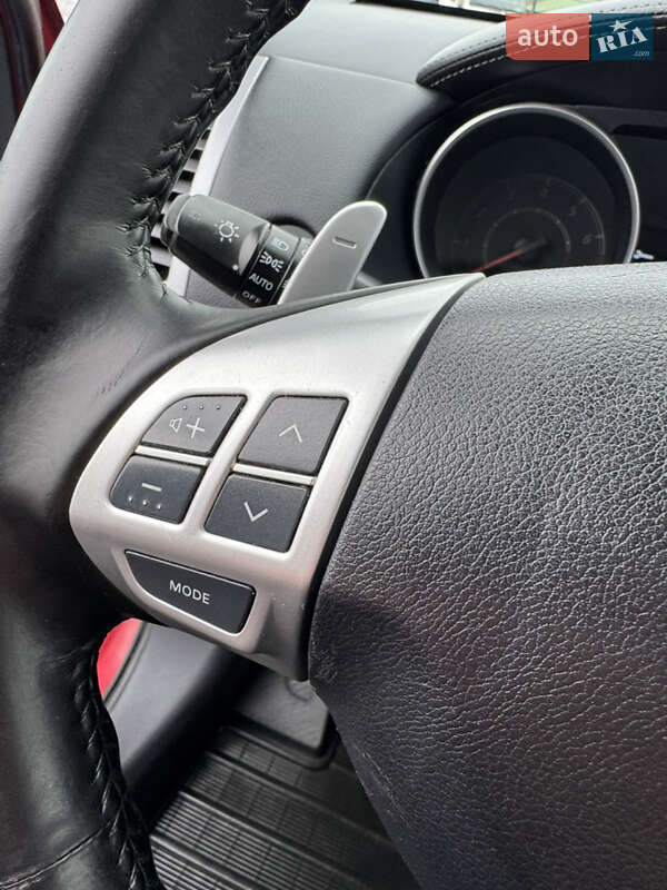 Внедорожник / Кроссовер Mitsubishi Outlander 2010 в Полтаве фото 22 Внедорожник / Кроссовер Mitsubishi Outlander 2010 в Полтаве