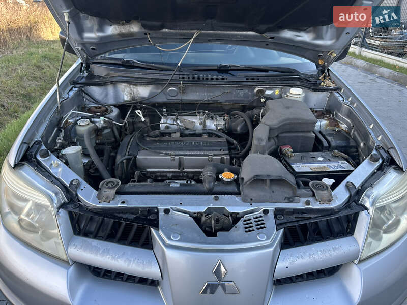 Внедорожник / Кроссовер Mitsubishi Outlander 2005 в Ивано-Франковске фото 27 Внедорожник / Кроссовер Mitsubishi Outlander 2005 в Ивано-Франковске