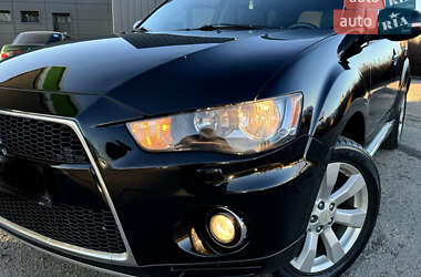 Позашляховик / Кросовер Mitsubishi Outlander 2010 в Львові