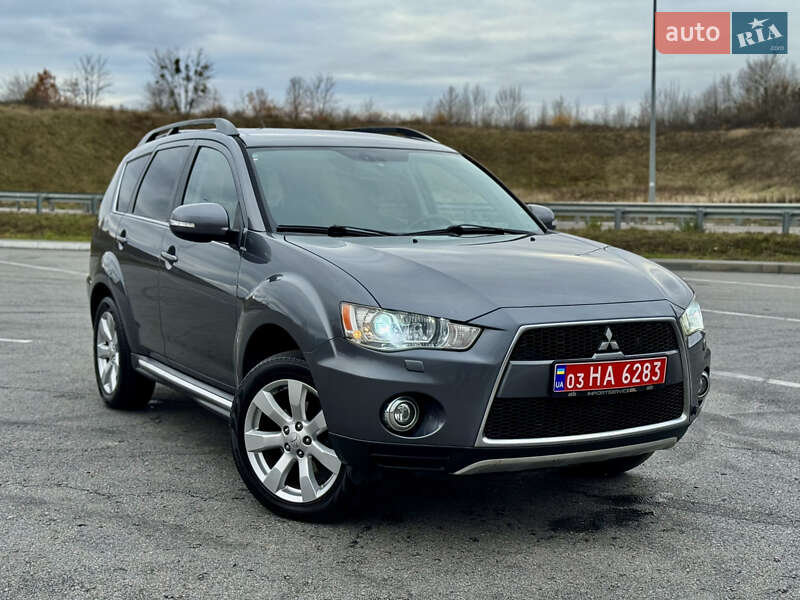 Внедорожник / Кроссовер Mitsubishi Outlander 2011 в Полтаве