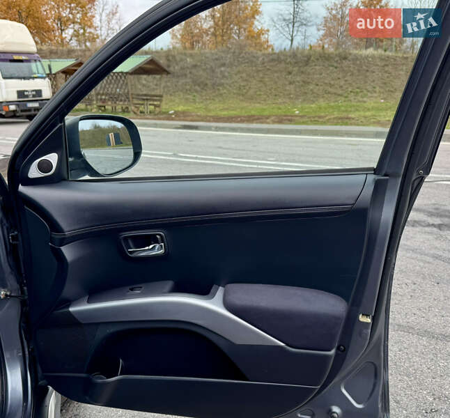 Внедорожник / Кроссовер Mitsubishi Outlander 2011 в Полтаве