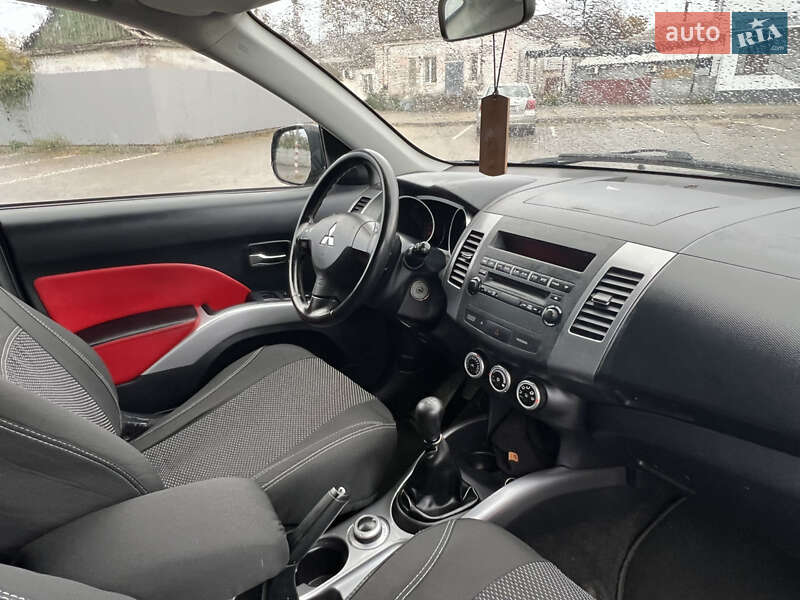 Внедорожник / Кроссовер Mitsubishi Outlander 2008 в Кременчуге фото 52 Внедорожник / Кроссовер Mitsubishi Outlander 2008 в Кременчуге