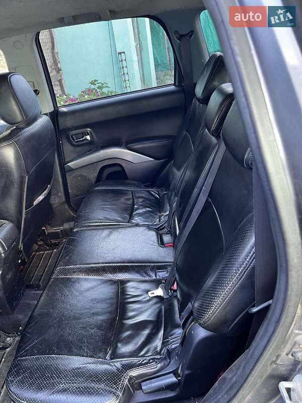 Внедорожник / Кроссовер Mitsubishi Outlander 2007 в Сквире