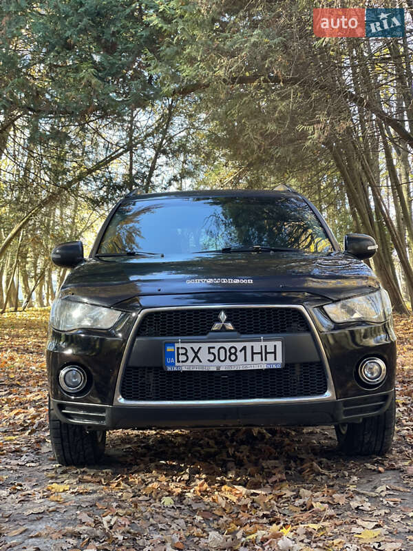 Внедорожник / Кроссовер Mitsubishi Outlander 2011 в Хмельницком