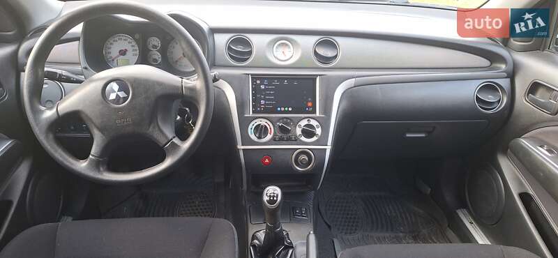 Позашляховик / Кросовер Mitsubishi Outlander 2008 в Галичі фото 9 Позашляховик / Кросовер Mitsubishi Outlander 2008 в Галичі