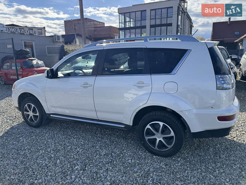 Позашляховик / Кросовер Mitsubishi Outlander 2010 в Івано-Франківську