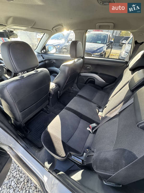 Позашляховик / Кросовер Mitsubishi Outlander 2010 в Івано-Франківську