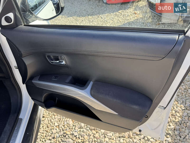 Позашляховик / Кросовер Mitsubishi Outlander 2010 в Івано-Франківську