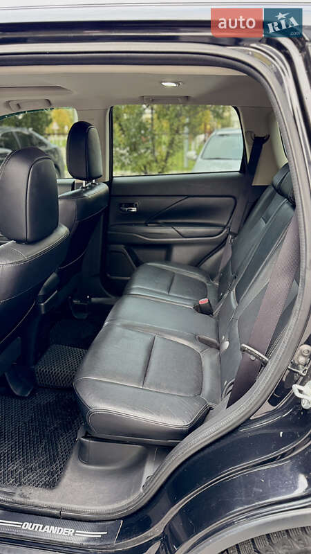 Внедорожник / Кроссовер Mitsubishi Outlander 2016 в Борисполе фото 22 Внедорожник / Кроссовер Mitsubishi Outlander 2016 в Борисполе