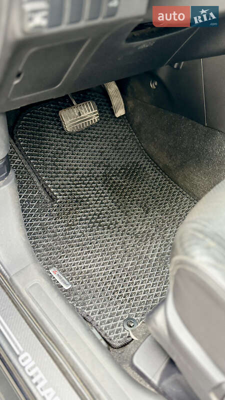 Внедорожник / Кроссовер Mitsubishi Outlander 2016 в Борисполе фото 24 Внедорожник / Кроссовер Mitsubishi Outlander 2016 в Борисполе