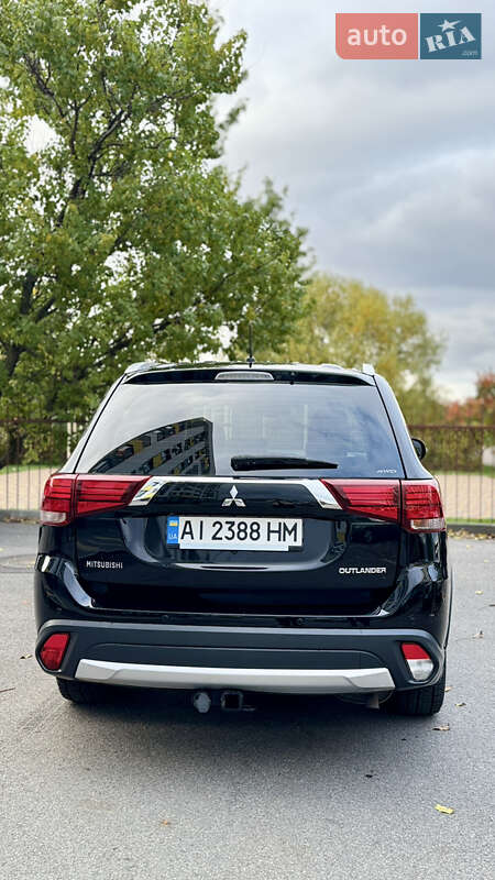 Внедорожник / Кроссовер Mitsubishi Outlander 2016 в Борисполе фото 4 Внедорожник / Кроссовер Mitsubishi Outlander 2016 в Борисполе