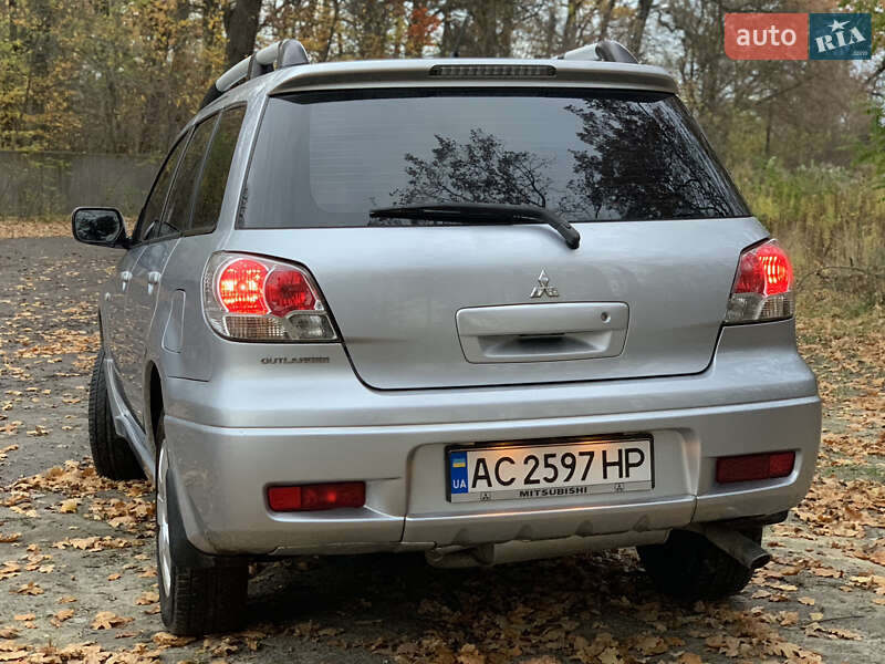 Позашляховик / Кросовер Mitsubishi Outlander 2004 в Ківерцях