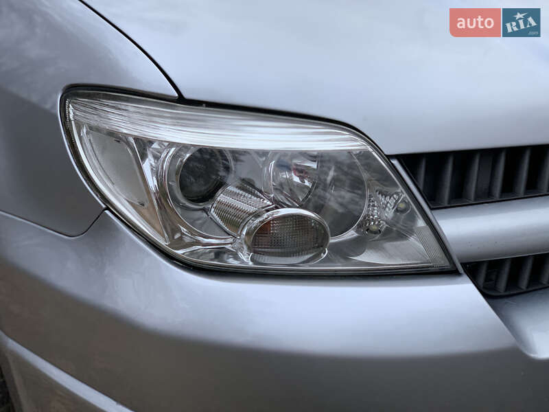 Позашляховик / Кросовер Mitsubishi Outlander 2004 в Ківерцях