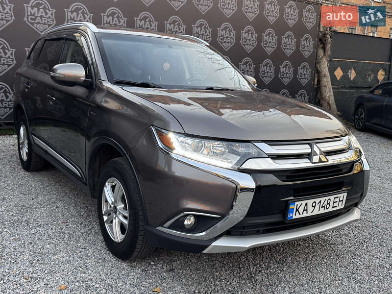 Внедорожник / Кроссовер Mitsubishi Outlander 2015 в Киеве фото 2 Внедорожник / Кроссовер Mitsubishi Outlander 2015 в Киеве