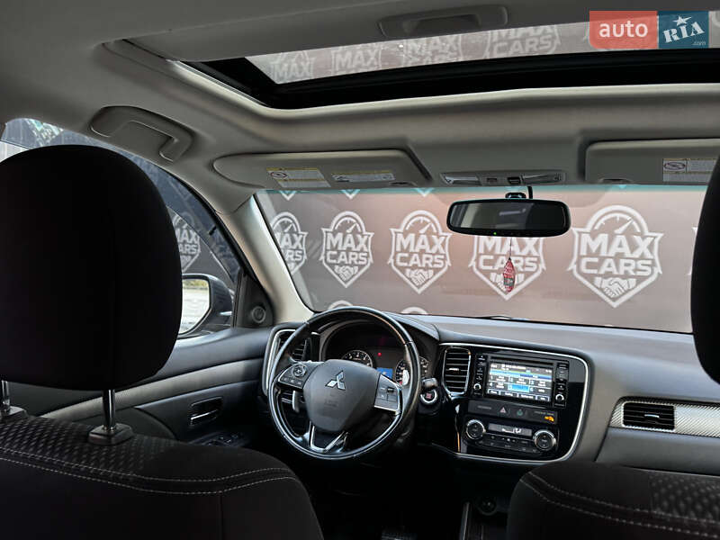 Внедорожник / Кроссовер Mitsubishi Outlander 2015 в Киеве фото 16 Внедорожник / Кроссовер Mitsubishi Outlander 2015 в Киеве