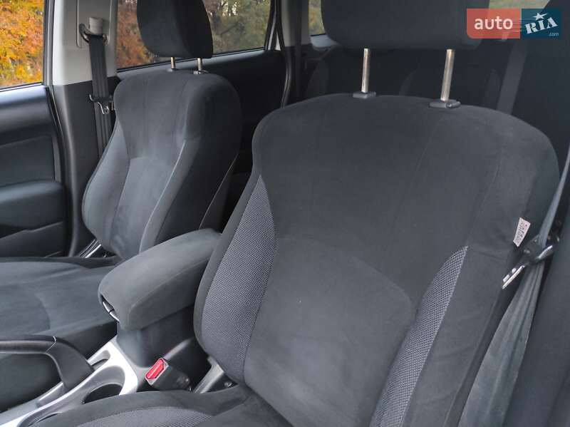 Внедорожник / Кроссовер Mitsubishi Outlander 2007 в Хмельницком