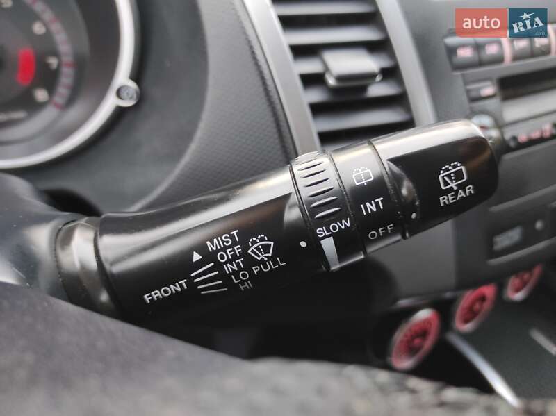 Внедорожник / Кроссовер Mitsubishi Outlander 2007 в Хмельницком