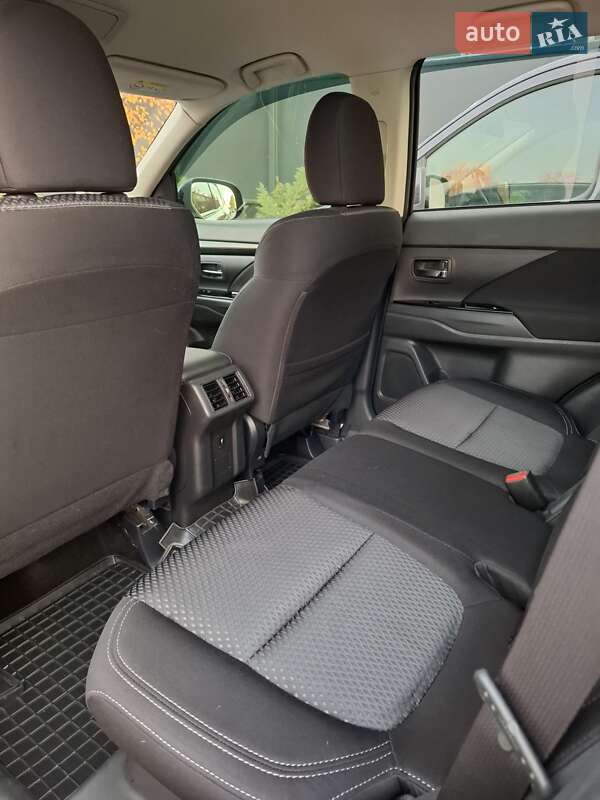 Внедорожник / Кроссовер Mitsubishi Outlander 2018 в Белой Церкви