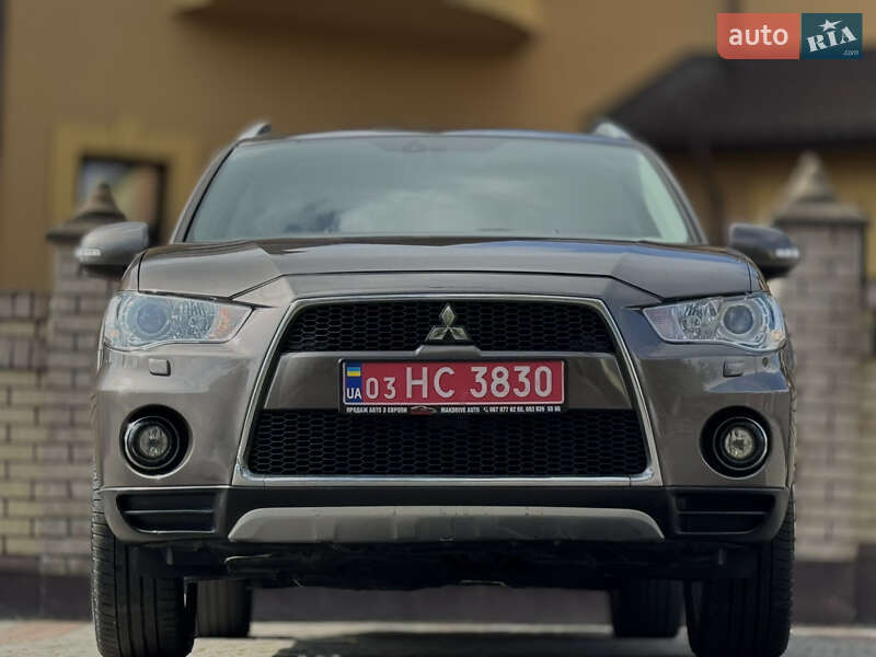 Внедорожник / Кроссовер Mitsubishi Outlander 2012 в Дрогобыче