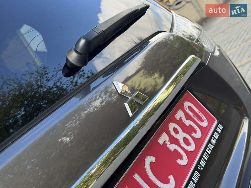 Внедорожник / Кроссовер Mitsubishi Outlander 2012 в Дрогобыче