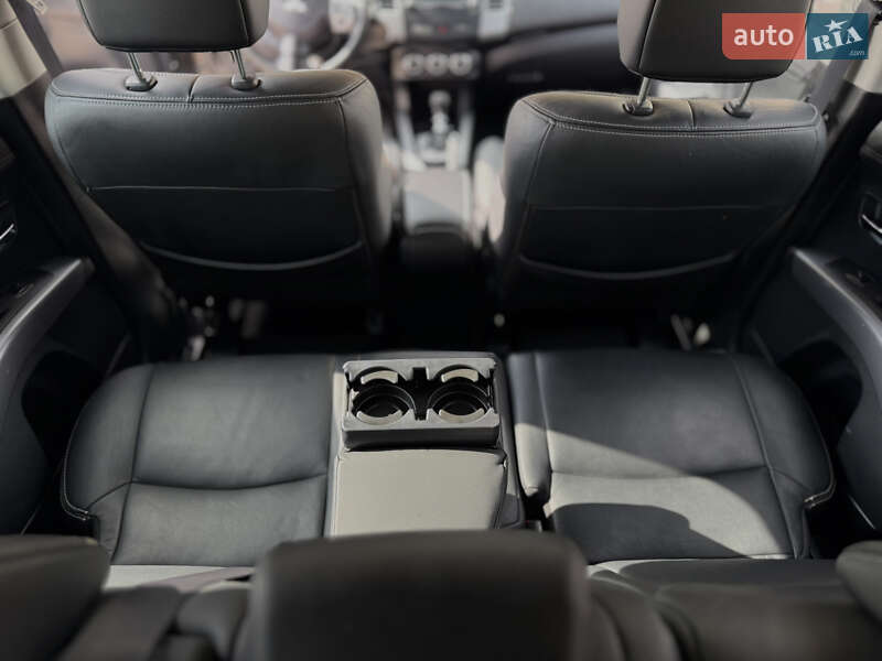 Внедорожник / Кроссовер Mitsubishi Outlander 2012 в Дрогобыче