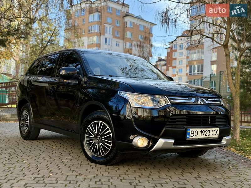 Внедорожник / Кроссовер Mitsubishi Outlander 2014 в Ивано-Франковске