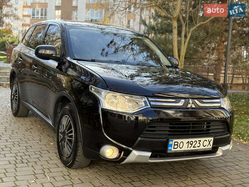 Внедорожник / Кроссовер Mitsubishi Outlander 2014 в Ивано-Франковске
