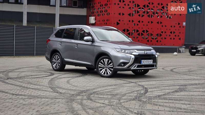 Mitsubishi Outlander 2019
