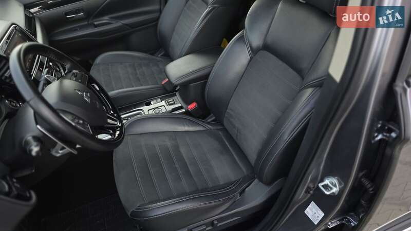 Позашляховик / Кросовер Mitsubishi Outlander 2019 в Києві фото 28 Позашляховик / Кросовер Mitsubishi Outlander 2019 в Києві