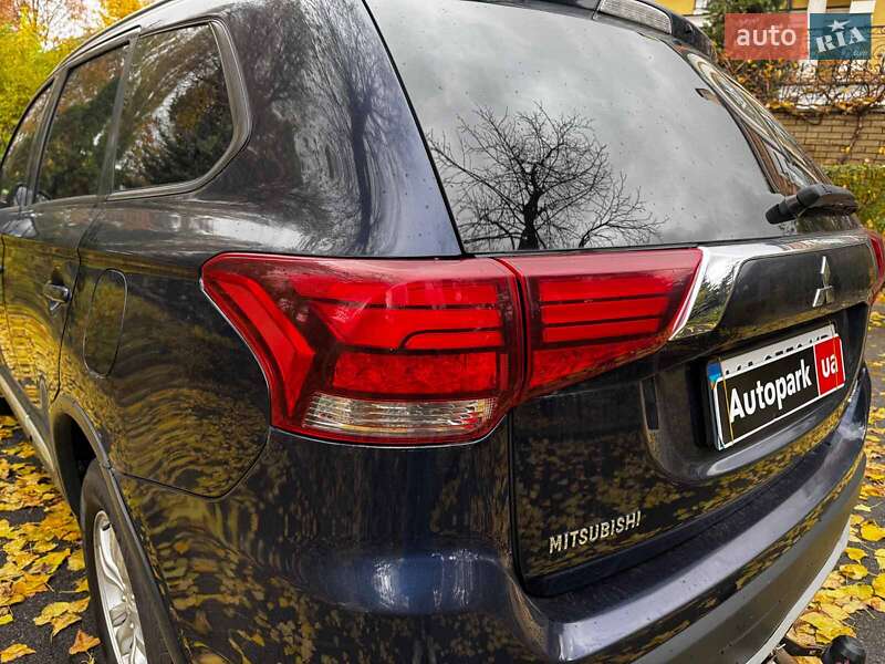 Внедорожник / Кроссовер Mitsubishi Outlander 2016 в Киеве фото 9 Внедорожник / Кроссовер Mitsubishi Outlander 2016 в Киеве