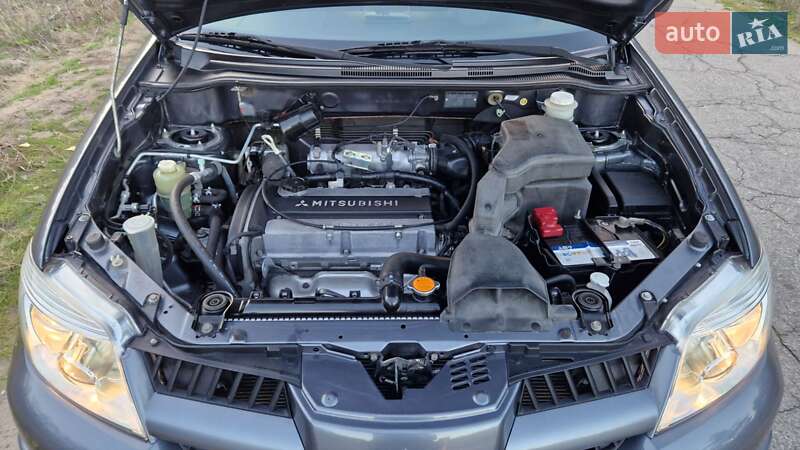 Внедорожник / Кроссовер Mitsubishi Outlander 2008 в Кременчуге