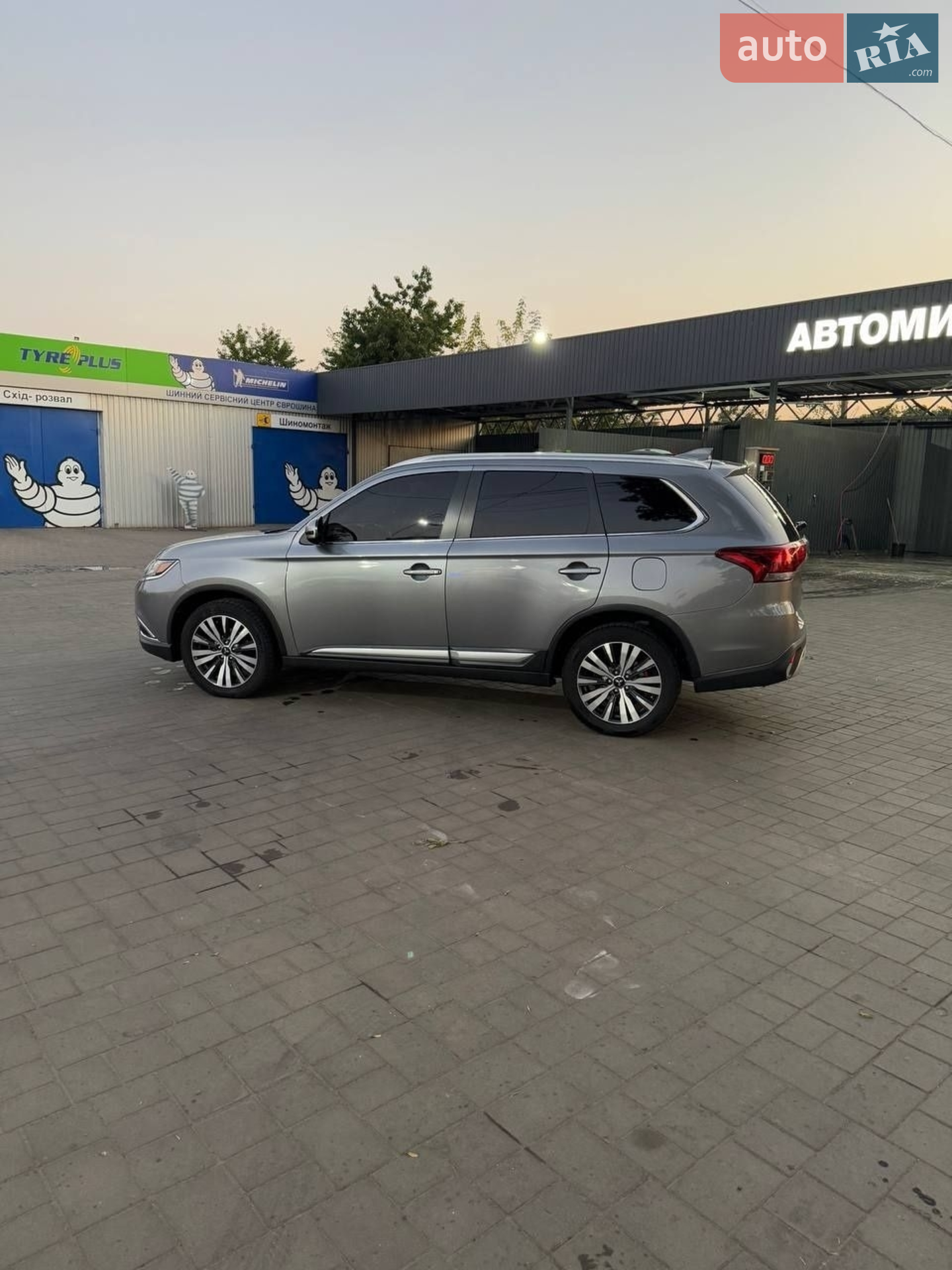 2019 Mitsubishi Outlander - мініатюра 12