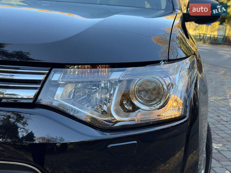 Внедорожник / Кроссовер Mitsubishi Outlander 2014 в Дрогобыче