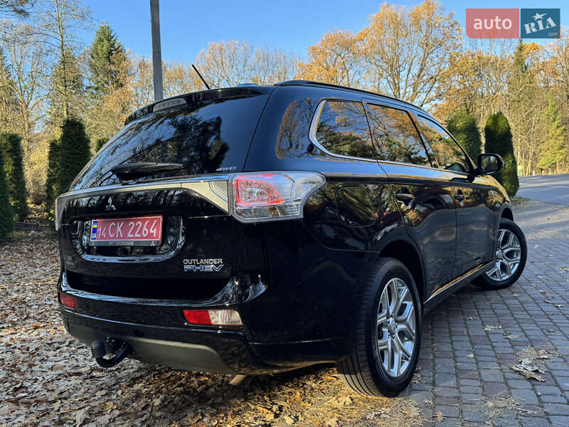 Внедорожник / Кроссовер Mitsubishi Outlander 2014 в Дрогобыче