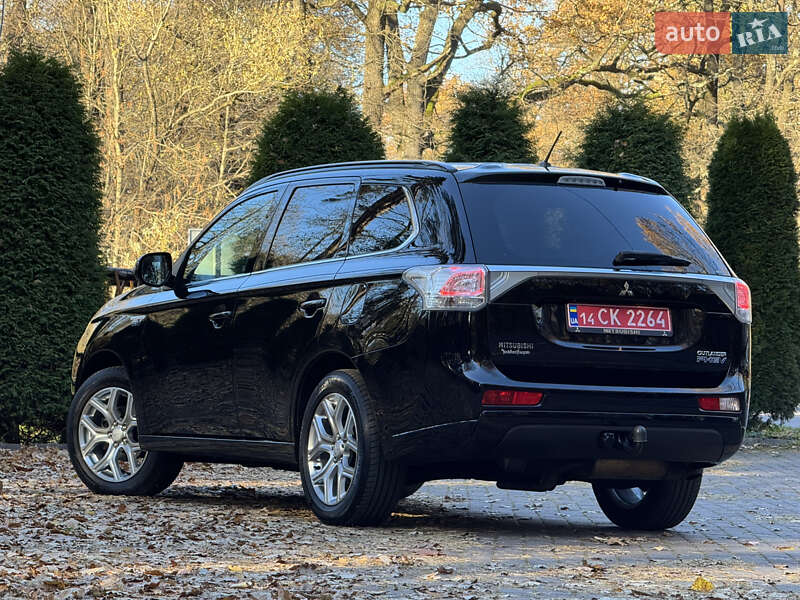 Внедорожник / Кроссовер Mitsubishi Outlander 2014 в Дрогобыче