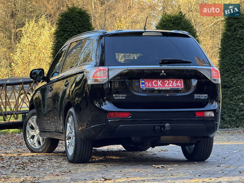 Внедорожник / Кроссовер Mitsubishi Outlander 2014 в Дрогобыче