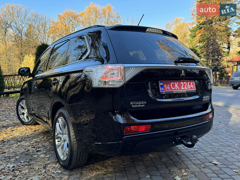 Внедорожник / Кроссовер Mitsubishi Outlander 2014 в Дрогобыче