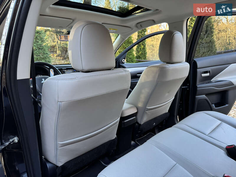 Внедорожник / Кроссовер Mitsubishi Outlander 2014 в Дрогобыче