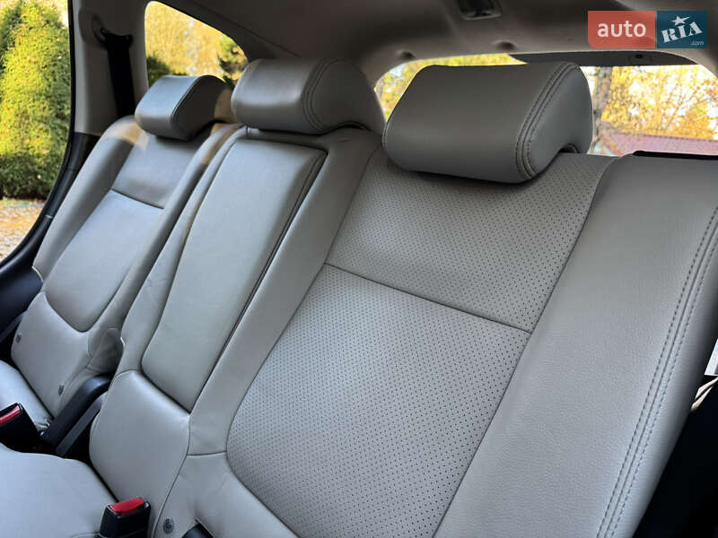 Внедорожник / Кроссовер Mitsubishi Outlander 2014 в Дрогобыче