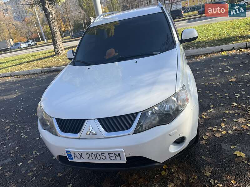 Mitsubishi Outlander 2008